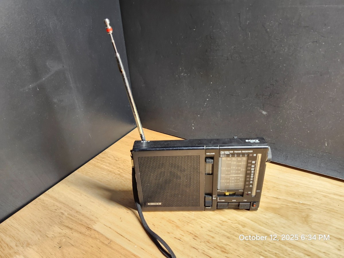 SONY ICF-7700 RADIO 15 BANDS FM/LW/MW/SW PLL SYNTHESIZED RECEIVER PARTS REPAIR