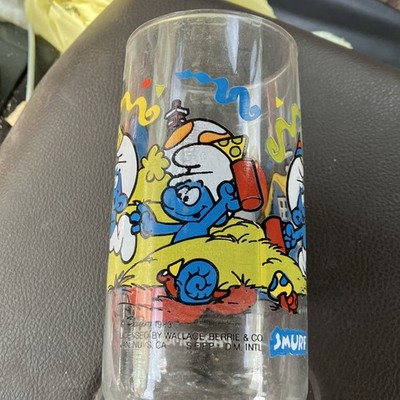 Wallace Berrie 1983 Papa Smurf The Smurfs Party Punch 14 oz Glass Tumbler