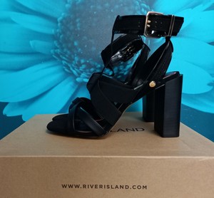 river island chunky sandals