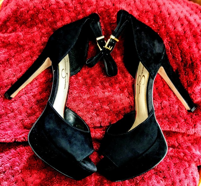 jessica simpson black platform