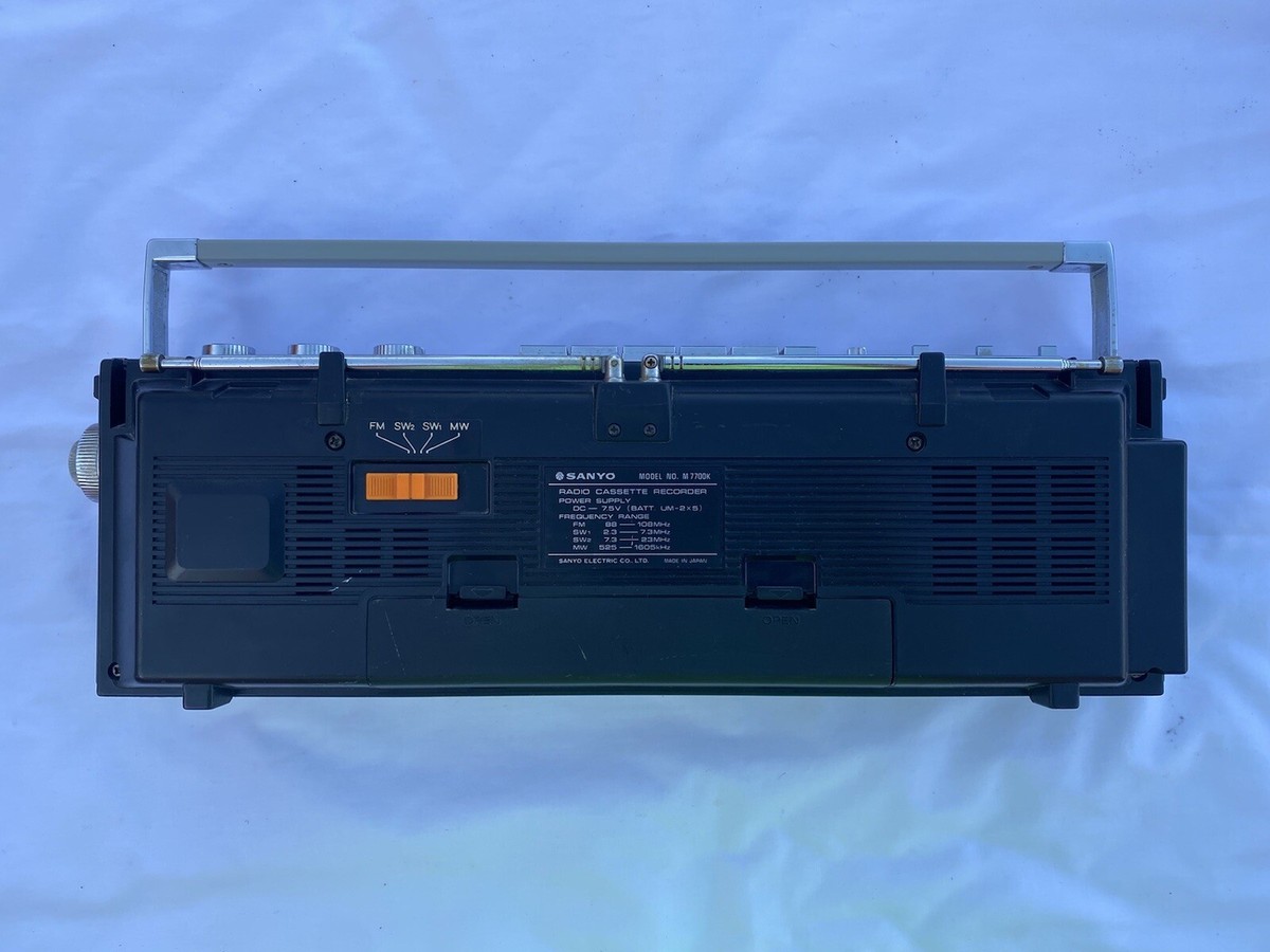 Vintage Rare SANYO M7700K BOOMBOX Radio & Cassette Recorder/Player