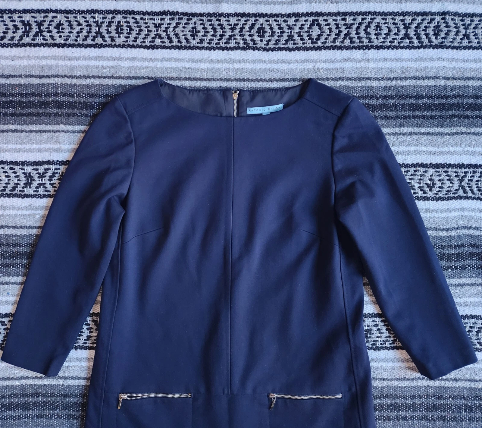 VETEMENTS Abito da carriera Antonio Melanie 8 scollo barca manica 3 4 sopra ginocchio cambio blu scuro