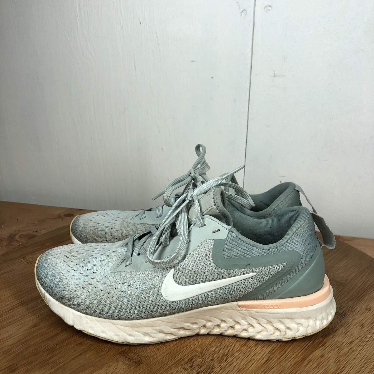 nike odyssey react women's grey