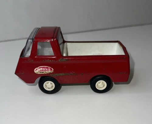 vintage Tonka brand, 4.5" long pressed steel cab over pickup truck Red/White