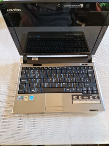 eMachines eM250 Windows XP Atom N270 1.6GHz 1GB RAM 160GB HDD 10.1" Untested - Picture 7 of 15