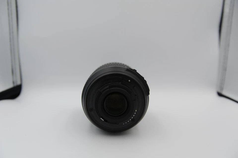 objectif Nikon Nikkor AF-S DX 18-105 mm f/3.5-5.6 G ED VR - Photo 4/4