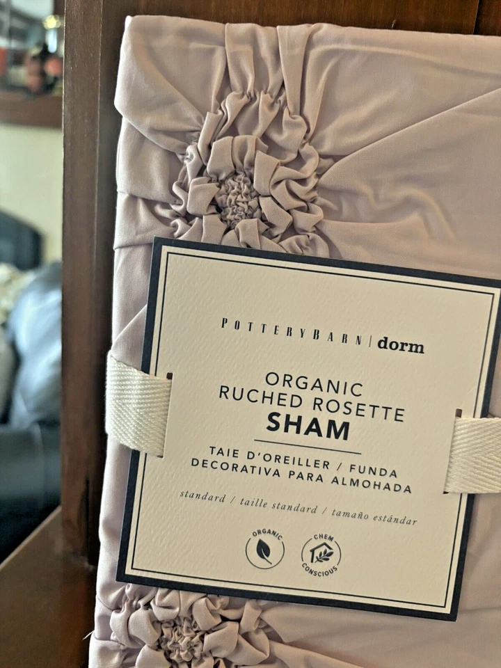 Almohada Pottery Barn vacaciones floral Peter Rabbit princesa rosa púrpura Disney h Foto 4 de 4