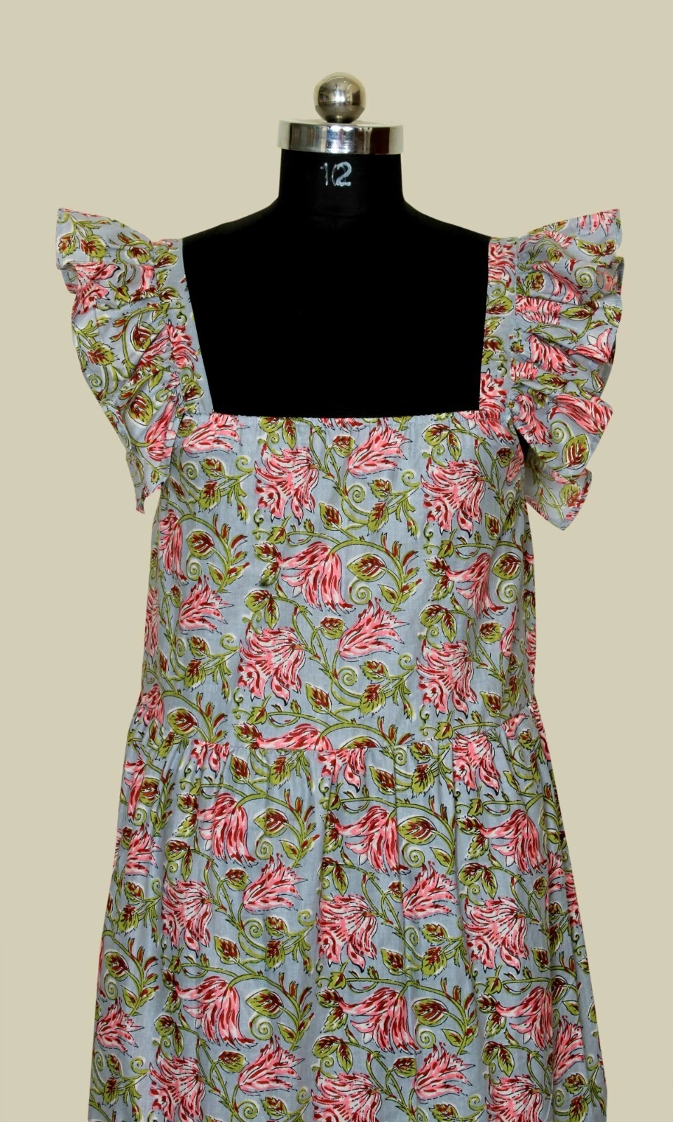 New stylish women cotton dress summer wear sleeveless gown floral printed dress.