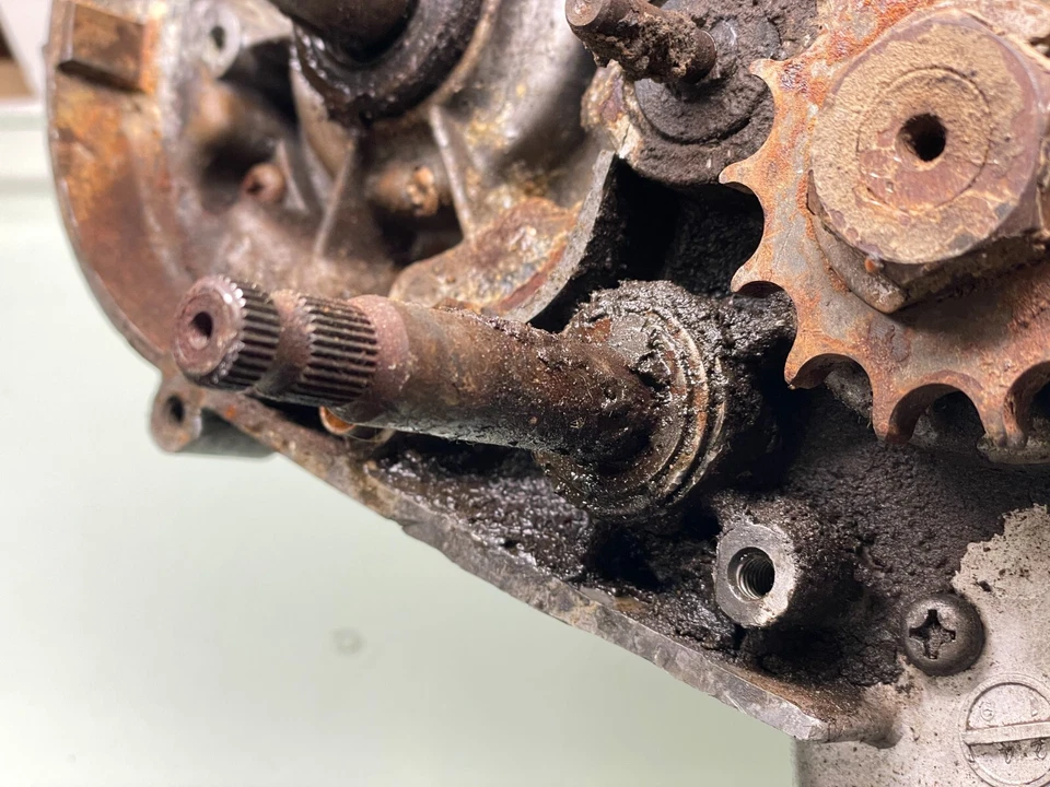 Yamaha AT2 AT1 125 1972 motor de extremo inferior de enduro Foto 4 de 4