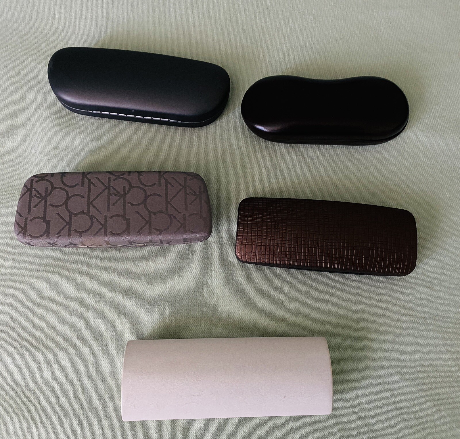 Lot of 5 Designer Eyeglass Cases CK, Vera Wang, LizClaiborne, Kata