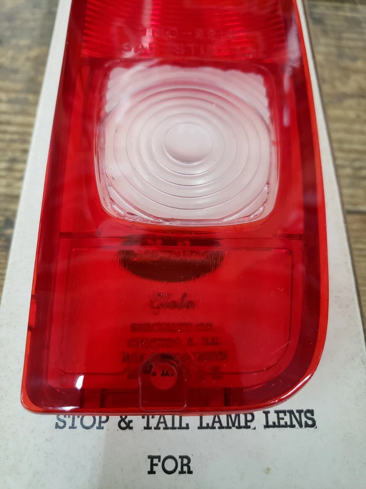 Lente de luz trasera Bronco 1967-77 derecha 1967-72 F100 F250 camioneta Ford Styleside nueva Foto 3 de 4
