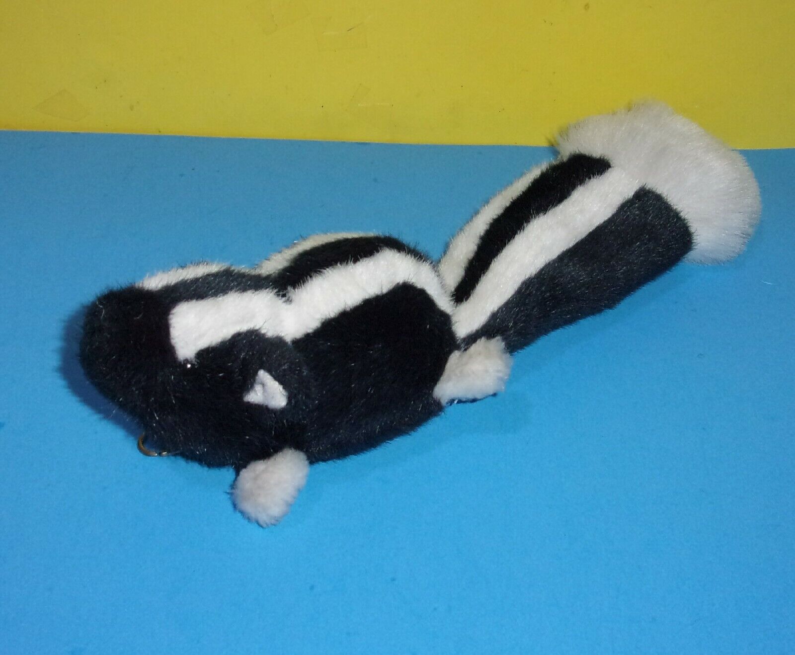 B.J. Toy Co B&W Skunk Key Clip Zippered Coin Tail Plush Stuffed Animal 8" Tail