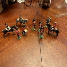 Vintage BRITAINS SEAFORTH HIGHLANDERS Soldiers set metal figurines