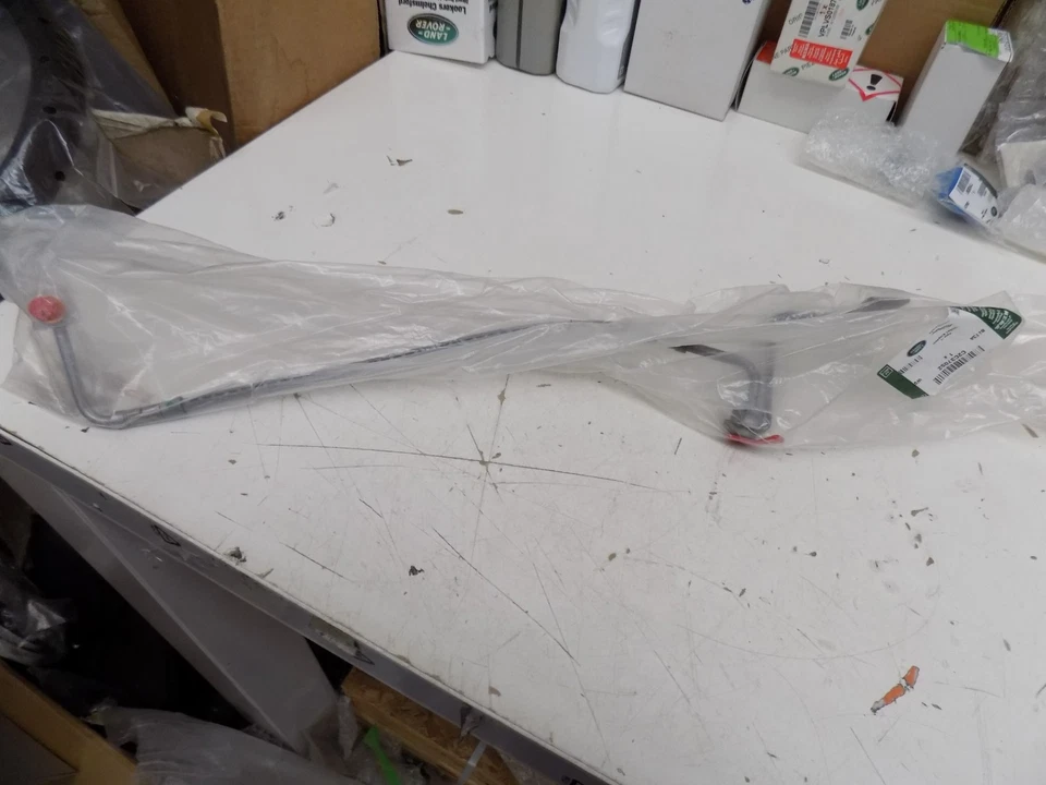 GENUINE Jaguar XK Rear Left Brake Hose C2C37052 - Image 2 of 2