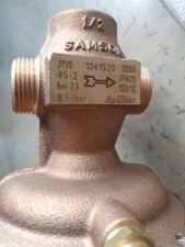 Samson Differensdruckventil 1/2" für den Vorlauf einer Fernwärmestation