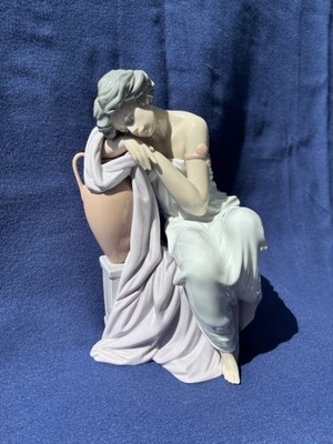 Lladró porcelain figurine Lost In Dreams By Antonio Ramos #6313 MINT