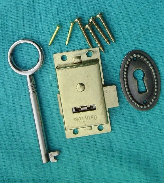 Cabinet Door Lock Set Key Curio China Jewelry Chest NEW