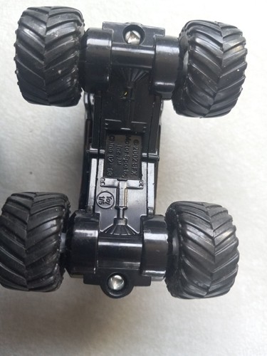 Vintage 80s/90s/2000s Monster Truck Diecast Lot Rare Hot Wheels, SFX, Soma 4x4 - Picture 7 of 7