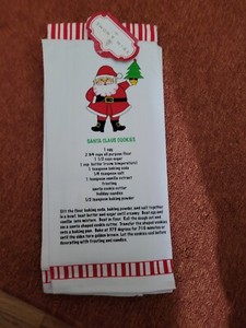New Trim A Home Kitchen Hand Towel Set With 2 Recipes On Them