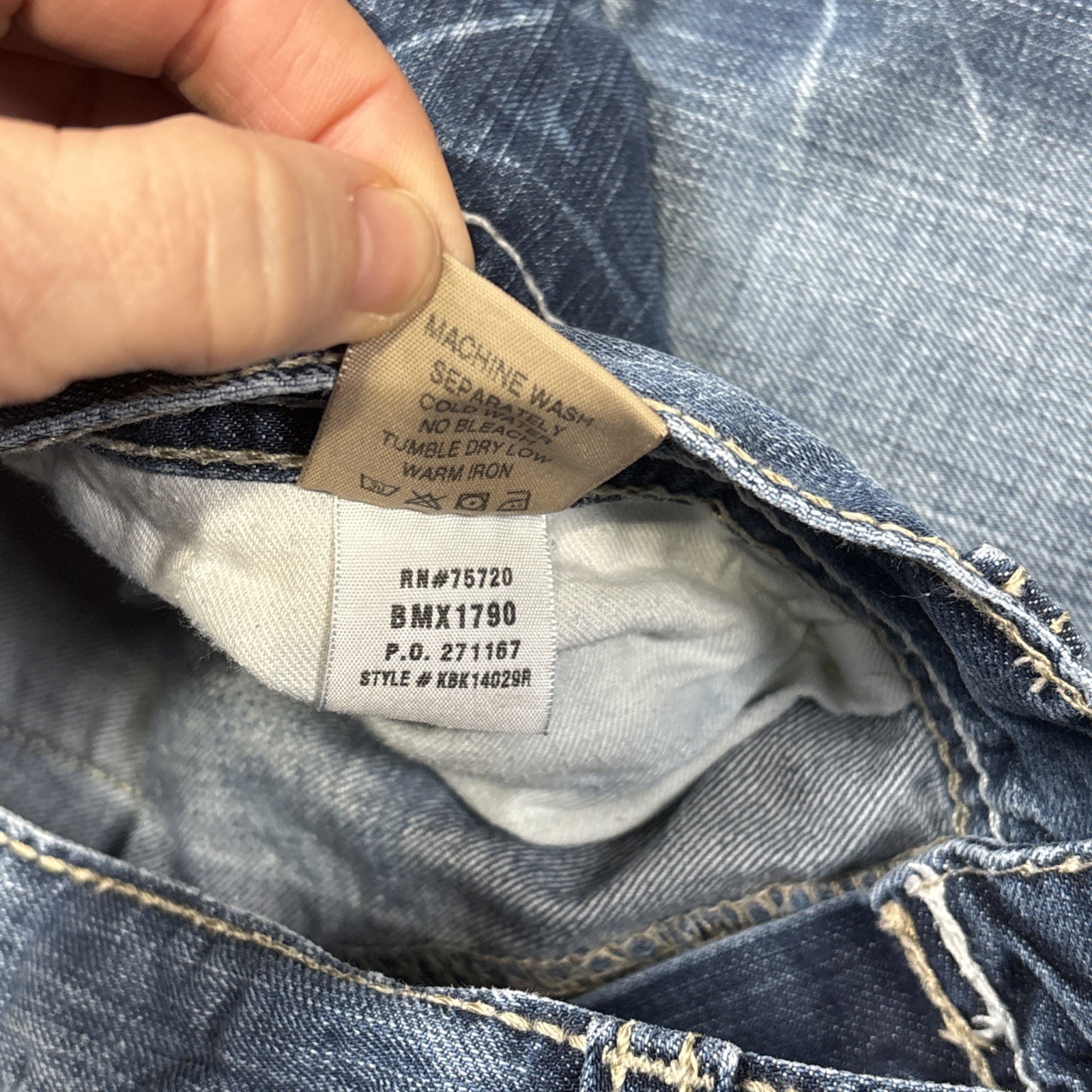 BKE Buckle Jeans Men 33 X 31 Justin Bootcut Classic Relaxed Denim Distressed - View 6