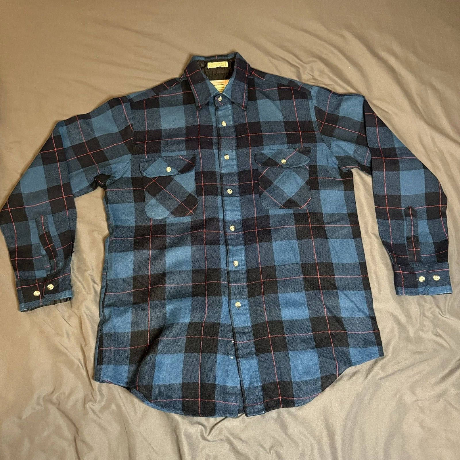 Vtg Trails End Shirt Mens Size Large Blue Plaid Flannel Quilted Lined Button Up