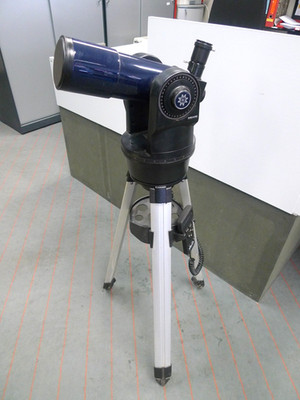 Teleskop Meade ETX-70 mit AutoStar System, Stativ
