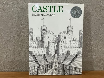 CASTLE Educational Book David Macaulay Life in a Medieval Fortification and Town