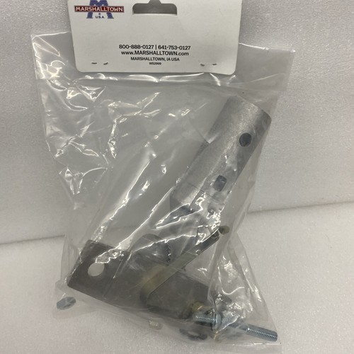 MARSHALLTOWN TSPBBRKT 27972 ADJUSTABLE PUSH BUTTON BROOM/DARBY BRACKET - Picture 5 of 6