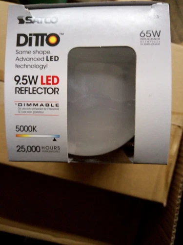 Case of 6 Satco 9.5W BR30 LED 105° Angle, 5000K/Base, 120V/Dimmable - S9623 - Picture 2 of 6