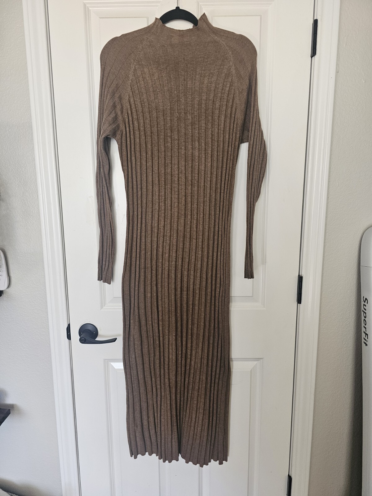 Picture 2 of 4