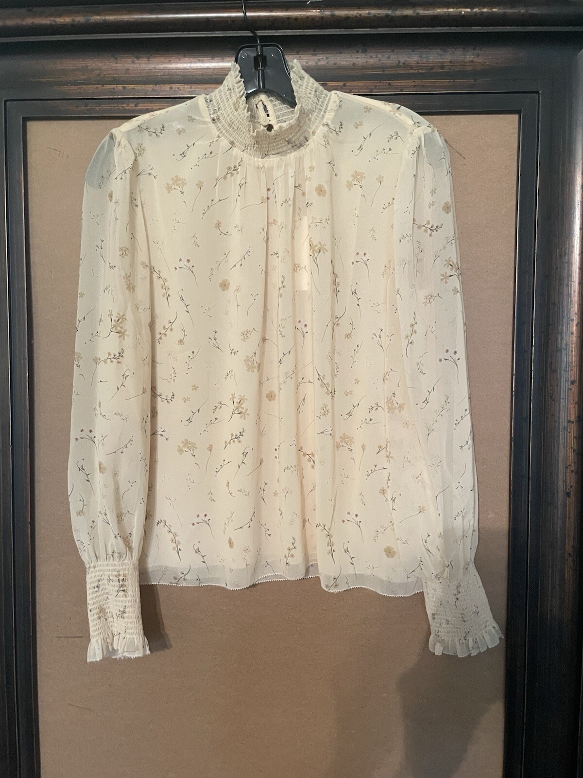 NUEVO SIN ETIQUETAS Aritzia Wilfred Tapioca Amarillo/Blanco Valencia Blusa Cuello Simulado Manga Abullonada S