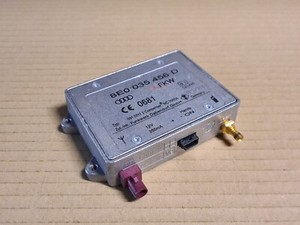 Audi A4 A6 A8 Q7 Original Freisprecheinrichtung Antenne Verstärker Modul 8E0035456D #879D