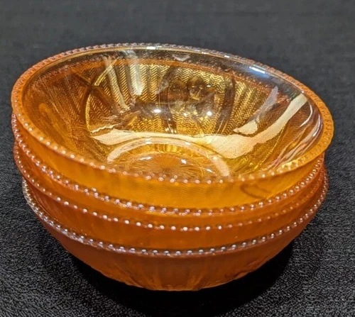 Set Of 4 Vintage Jeanette Carnival Glass Iris & Herringbone Marigold Berry Bowl.