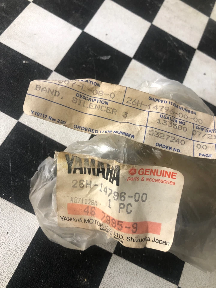 Yamaha XS1100 S XS400 1977-1981 OEM plata 3 banda silenciadora NOS abrazadera de escape Foto 4 de 4