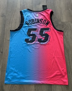 duncan robinson jersey pink