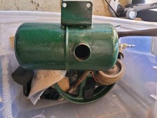 Manus Vacuum Pump.