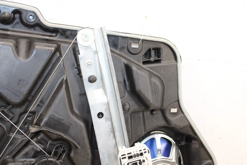 Dodge Charger 2011-2023 regulador de ventana delantera derecha OEM MS65 Foto 4 de 4