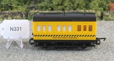 Hornby OO 1:76 R.296 Track Cleaning Coach Broken Skids Fair FNQHobbys N331