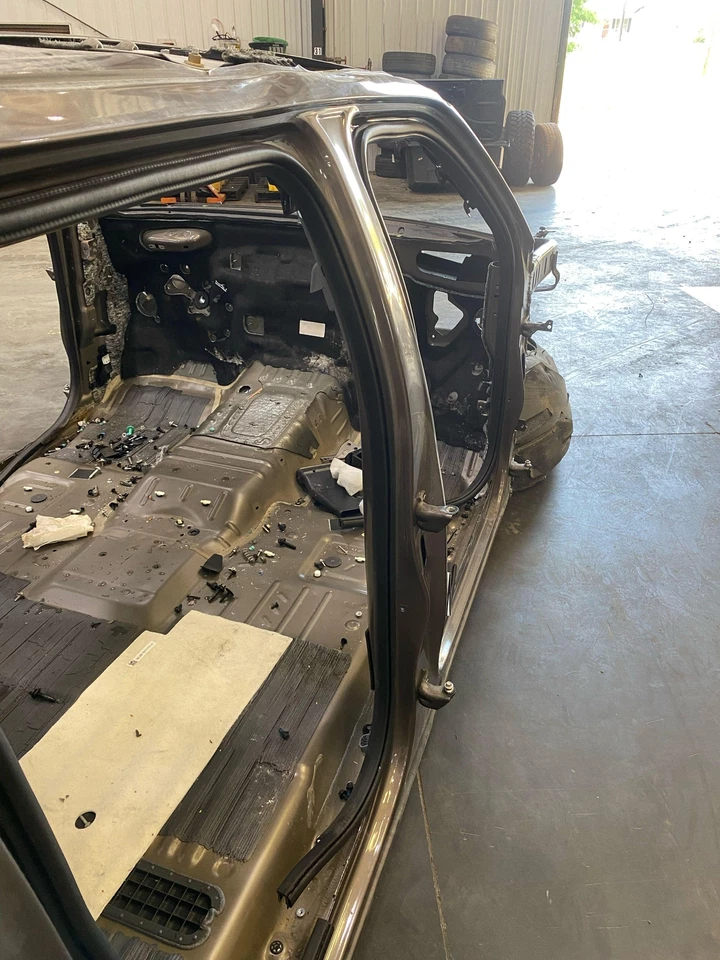 2021 - 2023 FORD F150 OEM RIGHT SUPERCREW CENTER PILLAR *STRUCTURE CUT* Foto 4 de 4