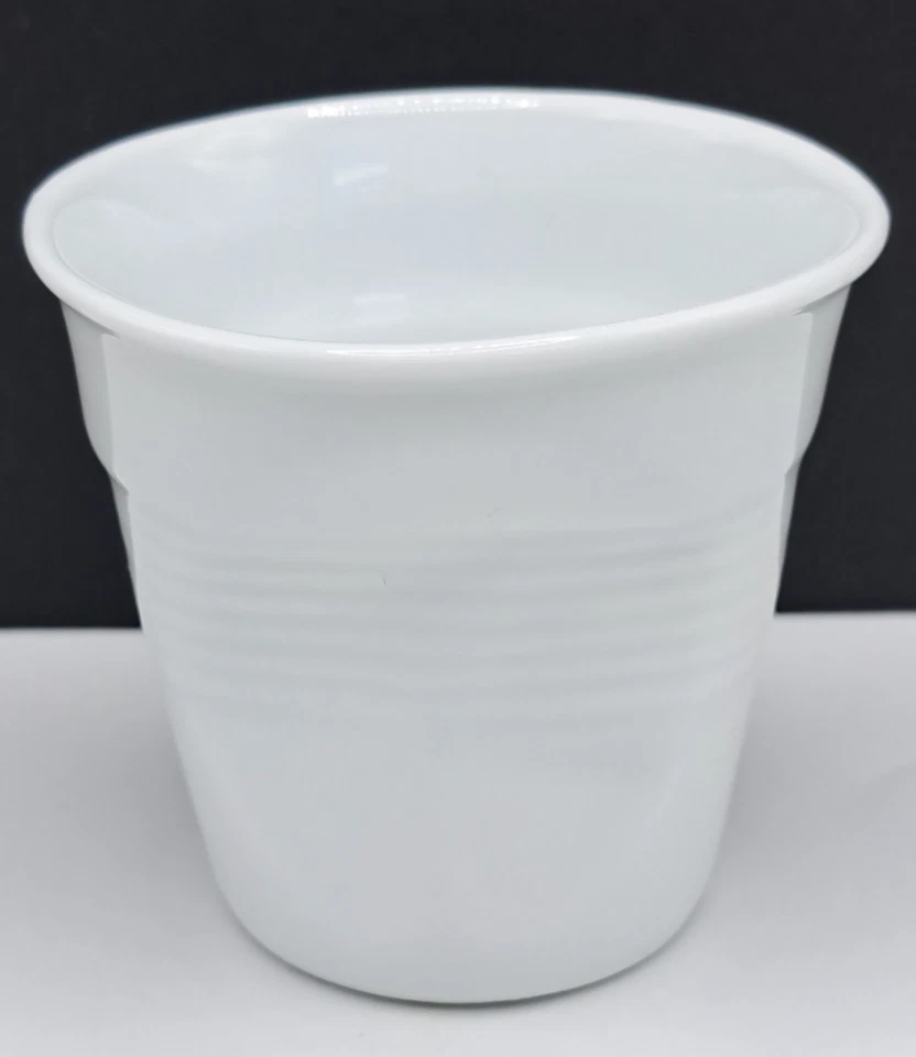 Taza de porcelana blanca Revol France Froisses Cappuccino Espresso Crumple 4 oz 2,25 pulgadas Foto 2 de 4