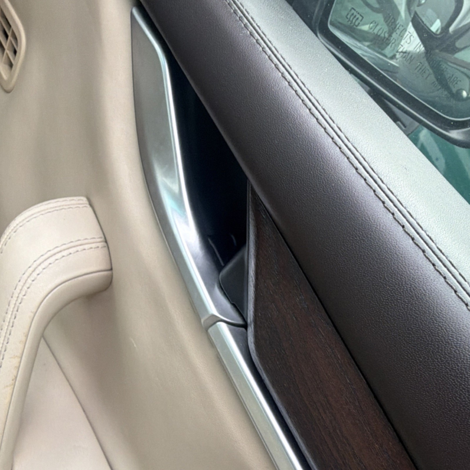 2014-2017 Maserati Ghibli Front Right Passenger Side Interior Door Trim Panel