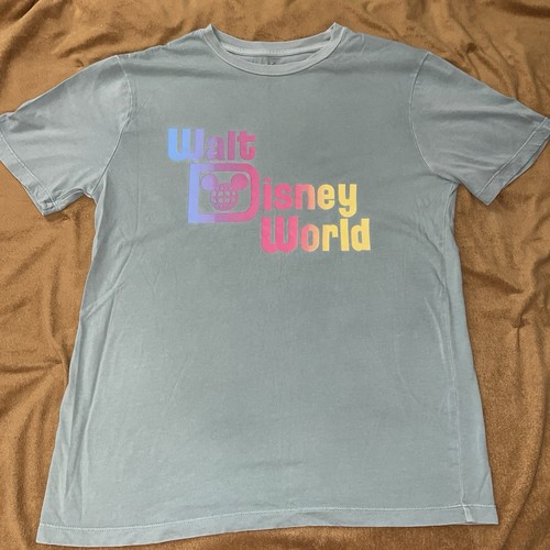 Walt Disney World T-shirt Disney Green Size Small Epcot Shirt Cute Fun Clean Gym - Picture 10 of 24