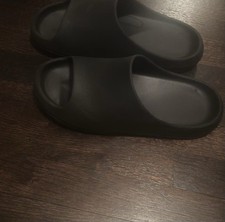 Adidas Yeezy Slides Onyx Black US Size 10 Brand New Stockx
