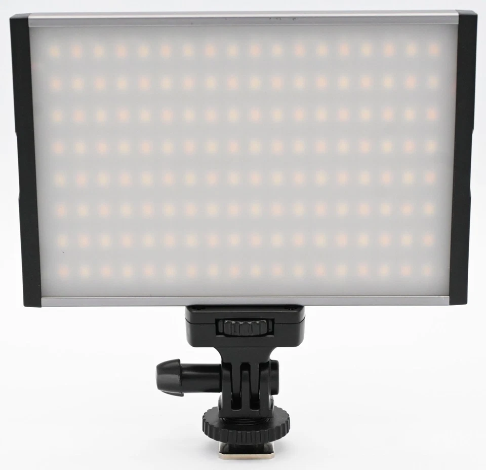 Smith-Victor Cine-Traveler 1500-Lumen Bi-Color LED Light - Image 4 of 4