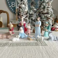 Vintage Hand Made Nativity Scene Set 11 Pcs Joseph Mary Baby Jesus Traditional