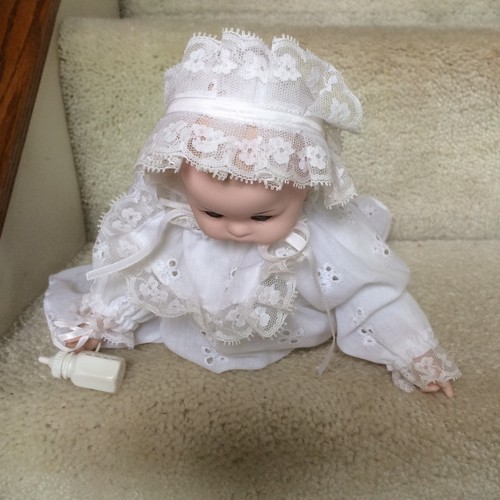 House Of Lloyd 1989 Musical Porcelain Baby Doll Blanket Baby Bottle