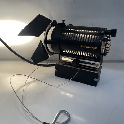 Dedolight DLH2 lighting interior w/ barn doors 1ft cord