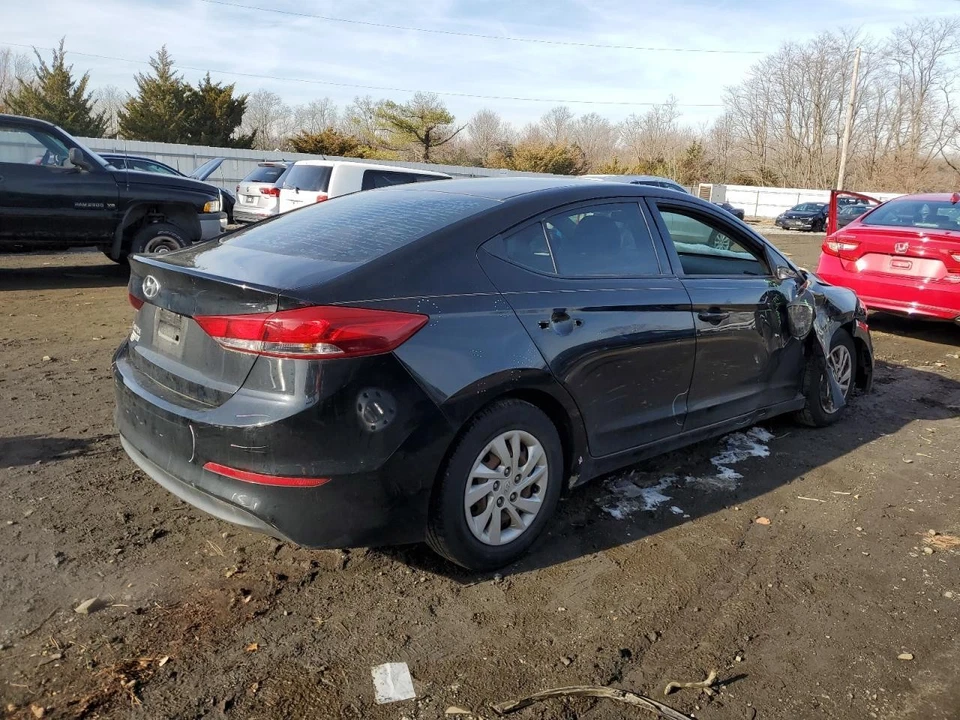 Used Rear Left Door Assembly Rear Side fits: 2018 Hyundai Elantra electric Sedan - Image 4 of 4