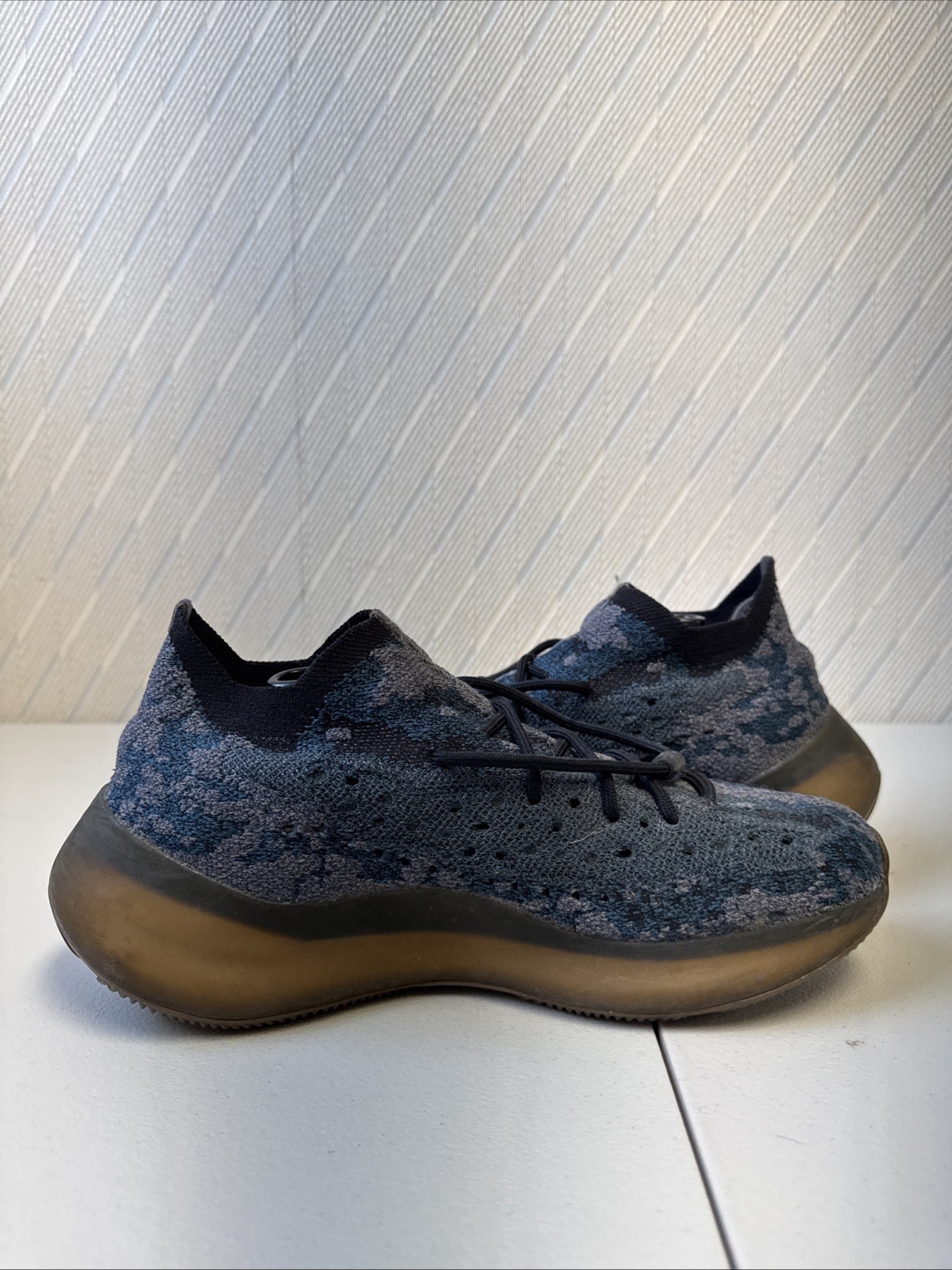 Adidas Yeezy Boost 380 Covellite Size 10.5 Men’s GZ0454 Authentic Sneakers thumbnail 3