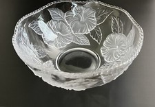 Large Glass Cut Etched Hibiscus Decorative Centerpiece Serving Salad Punch Bowl